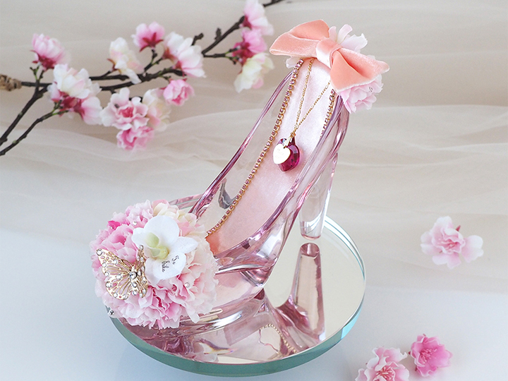 春限定　桜ピンクのガラスの靴