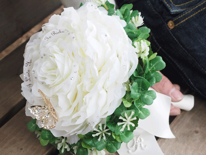 幸せの四つ葉のクローバーでプロポーズ プロポーズのフラワーギフト メリアルーム